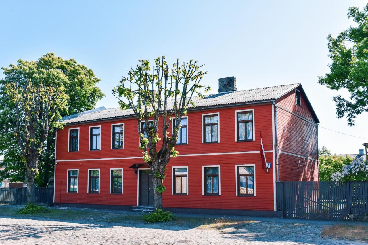 Aparthotel Dzintari Windawa Zewnętrze zdjęcie